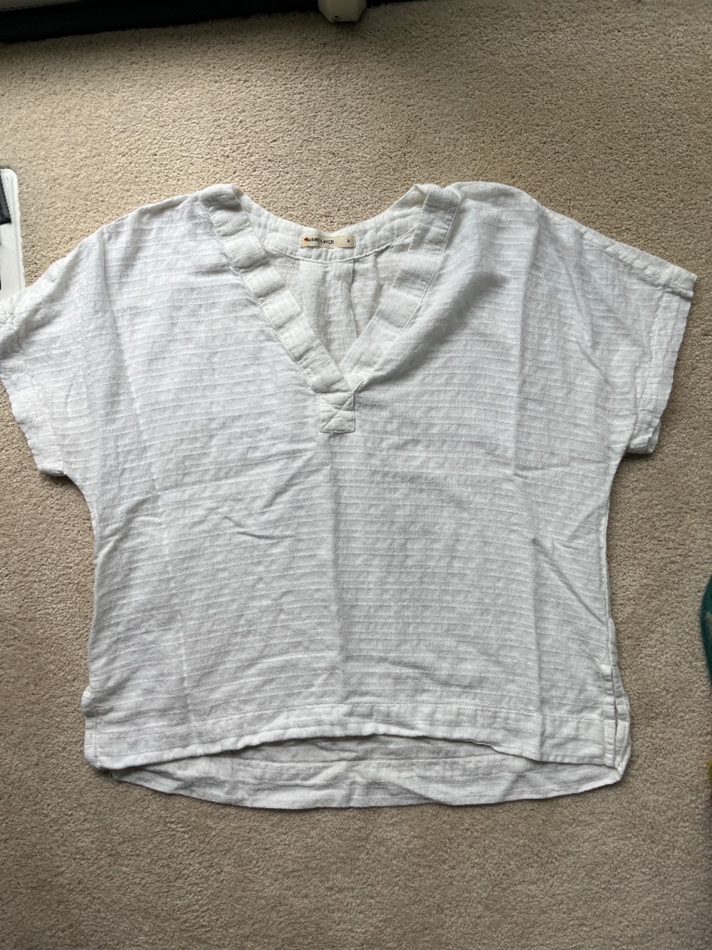 Marine Layer women’s small lightweight white short sleeve shirt